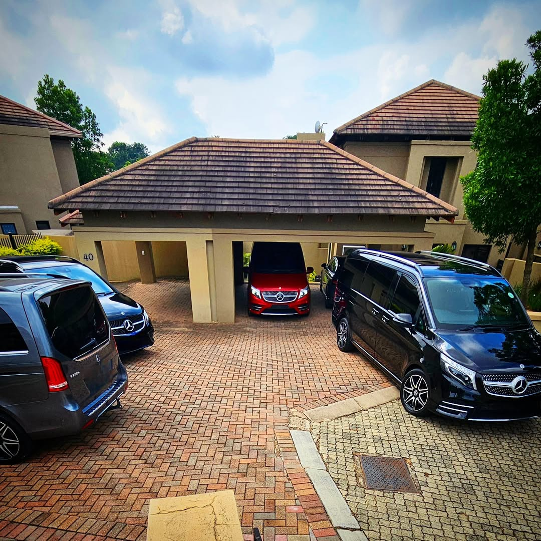 Mercedes V-Class fleet parked at a residence